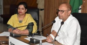 Read more about the article अतिरिक्त डिप्टी कमिश्नर ने गौशालाओं में पहल के आधार पर टीकाकरण करवाने का आश्वासन दिया