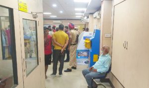 Read more about the article Breaking News : जालंधर के सोढल में यूको बैंक में लाखों रुपये लूटकर फरार हुए लूटेरे