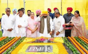 Read more about the article खटकड़ कलां में शहीद भगत सिंह की जयंती पर उनकी प्रतिमा को नमन कर सीएम मान ने उन्हें किया याद