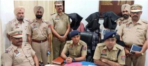 Read more about the article लूटपाट व अवैध शराब के मामले सहित 4 गिरफ्तार