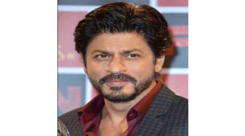 Read more about the article फिल्म अभिनेता शाहरुख खान को मुंबई एयरपोर्ट पर कस्टम ने रोका , जानिए क्यों लगा 7 लाख रुपए का जुर्माना