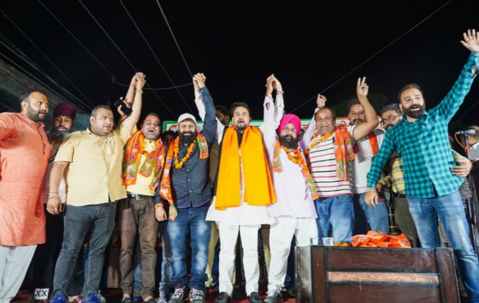 You are currently viewing मोदी सरकार पंजाब और पंजाबियत की सबसे बड़ी पैरोकार : अनुराग ठाकुर