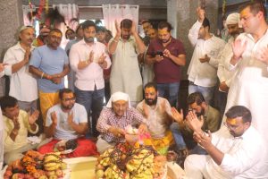 Read more about the article रूद्र सेना सग़ठन द्वारा सावन मास के पावन उपलक्ष पर महा रूद्र अभिषेक का आयोजन