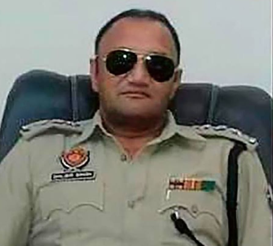 You are currently viewing जालंधर में डीएसपी दलबीर सिंह हत्याकांड में पुलिस के हाथ लगी बड़ी सफलता, हत्या का खुला राज