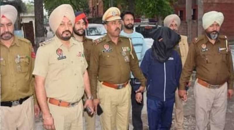 You are currently viewing अमृतसर में पुलिस ने पकड़ा सेना का फर्जी मेजर