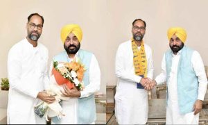 Read more about the article अकाली दल को लगा बड़ा झटका ,पवन टीनू अकाली दल छोड़ ‘आप’ में शामिल