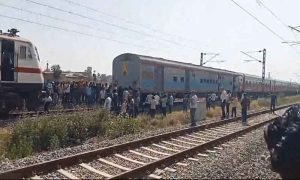Major accident averted in Punjab, coaches separated from train engine; There was chaos among the passengers