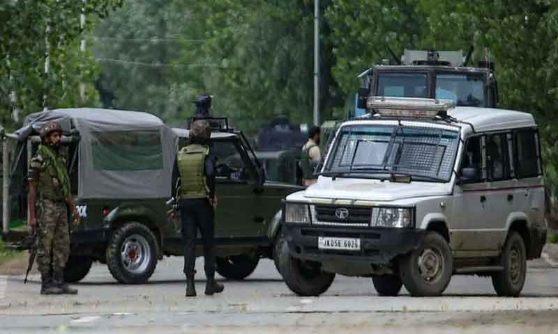 You are currently viewing जम्मू कश्मीर में आतंकी हमला, सेना के काफिले पर गोलीबारी, 4 जवान शहीद