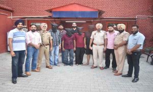 Read more about the article कमिश्नर पुलिस जालंधर ने की कड़ी कार्रवाई ,10 किलो हेरोइन के साथ अंतरराष्ट्रीय ड्रग रैकेट का किया भंडाफोड़
