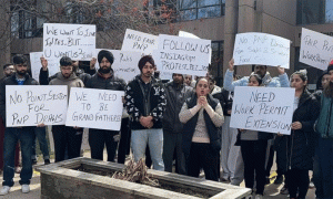 Read more about the article Canada में लाखों स्टूडेंट्स को छोड़ना पड़ सकता है देश ! मंडराया खतरा