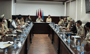 Read more about the article पंजाब के डीजीपी गौरव यादव ने पुलिस अधिकारियों संग की बैठक, ‘युद्ध नशियान विरुद्ध’ की समीक्षा की