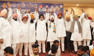 Read more about the article पंजाब में कांग्रेस विधायक की घर वापसी, विक्रमजीत सिंह चौधरी कांग्रेस में फिर से हुए शामिल