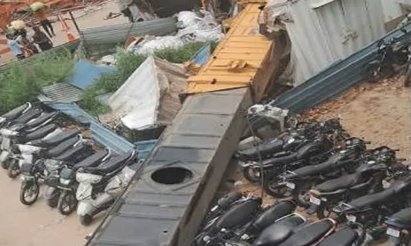 You are currently viewing जालंधर कैंट रेलवे स्टेशन पर हादसा, पार्किंग में गिरी क्रेन