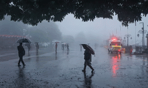 Read more about the article पंजाब में अगले 48 घंटे तक तेज तूफान के साथ भारी बारिश का अनुमान