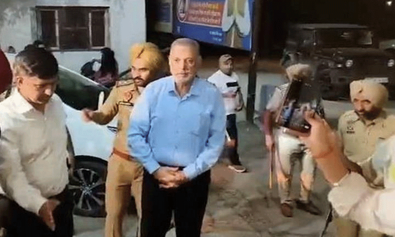 You are currently viewing जालंधर सिविल अस्पताल में 3 मरीजों की मौत का मामला, स्वास्थ्य मंत्री ने अस्पताल का किया औचक दौरा