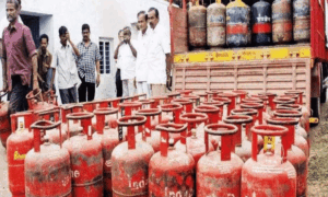 Read more about the article रक्षाबंधन से पहले जनता को मिली बड़ी राहत , LPG सिलेंडर हुआ सस्ता
