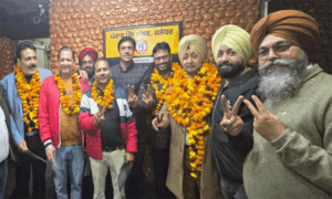 Read more about the article ਜਸਪ੍ਰੀਤ ਸਿੰਘ ਸੈਣੀ ਚੁਣੇ ਗਏ ਪੰਜਾਬ ਪ੍ਰੈਸ ਕਲੱਬ ਜਲੰਧਰ ਦੇ ਨਵੇਂ ਪ੍ਰਧਾਨ, ਡਿਜੀਟਲ ਮੀਡੀਆ ਐਸੋਸੀਏਸ਼ਨ ਦੇ ਪ੍ਰਧਾਨ ਅਮਨ ਬੱਗਾ ਅਤੇ ਚੇਅਰਮੈਨ ਅਜੀਤ ਸਿੰਘ ਬੁਲੰਦ ਨੇ ਦਿੱਤੀ ਵਧਾਈ